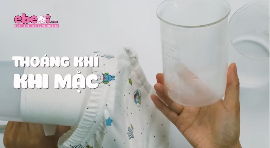 Sử dụng quần bỏ bỉm giúp thoáng khí khi mặc cho bé