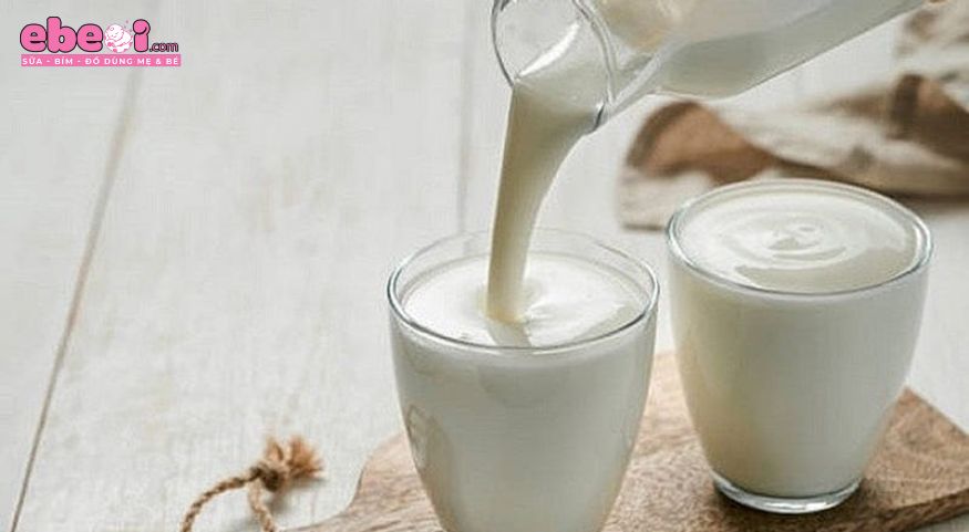 Trẻ 1 tuổi nên uống sữa thanh trùng hay tiệt trùng?